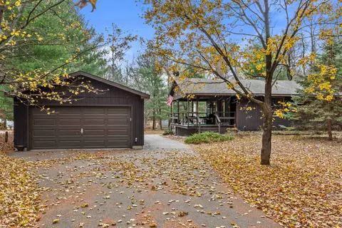 1465 Roma Woods Dr, Nekoosa, WI 54457