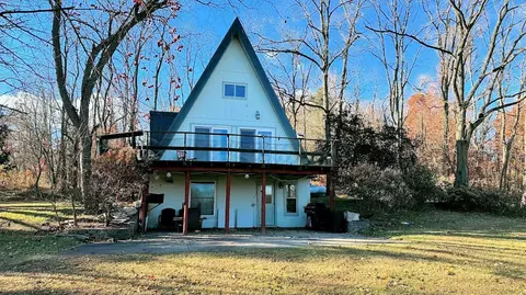 w7438 Freedom Road, Oxford, WI 53952