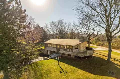 103 Bier St, Ridgeway, WI 53582