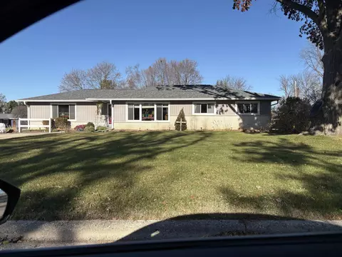 751 Oak Dr, Jefferson, WI 53549