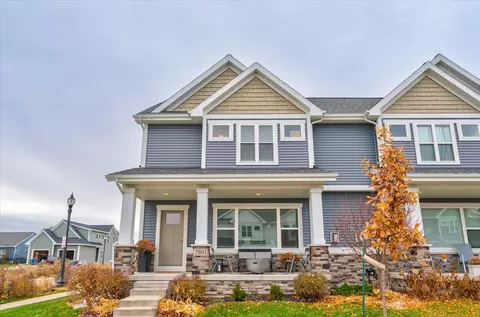 2801 Frisee Dr, Fitchburg, WI 53711