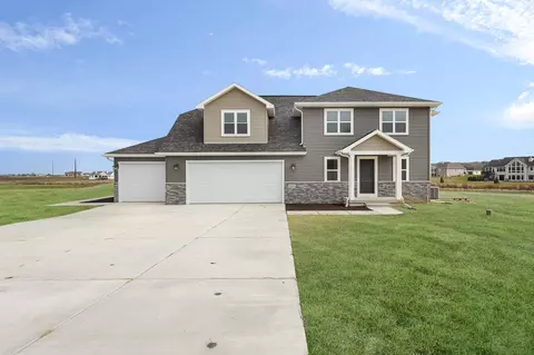 3019 Castleton Xing, Sun Prairie, WI 53590