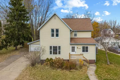 446 W Main St, Reedsburg, WI 53959