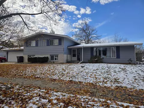 2325 18th Ave, Monroe, WI 53566