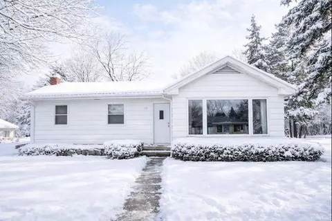 814 E North St, Whitewater, WI 53190