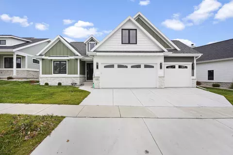 1151 Reese Trl, Waunakee, WI 53597
