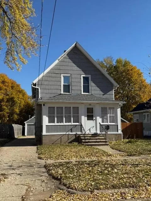 743 11th St, Beloit, WI 53511