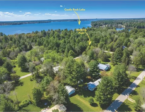 2029 Maple St, Friendship, WI 53934