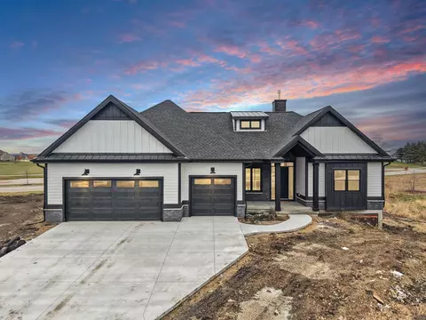 912 Westbridge Ct, Waunakee, WI 53597