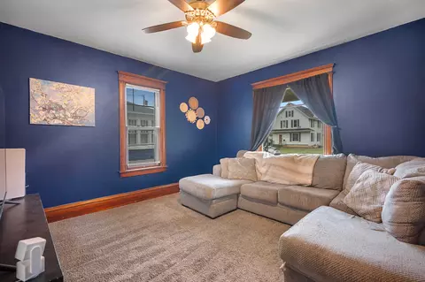 309 4th St, Beaver Dam, WI 53916