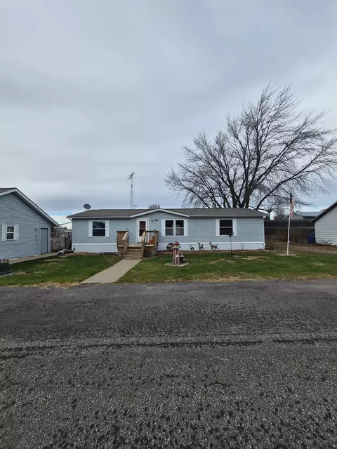 1510 14th St, Hazel Green, WI 53811