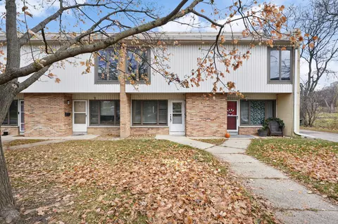 315 Nautilus Dr, Madison, WI 53705