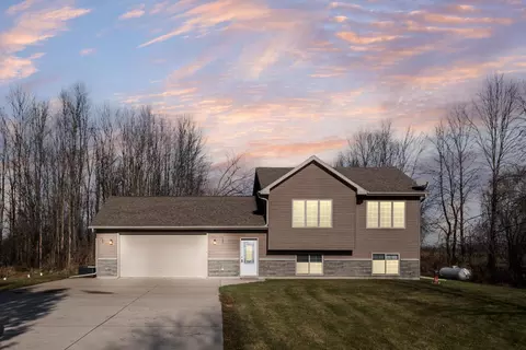 w2078 Buttercup Avenue, Berlin, WI 54923