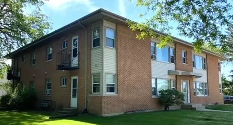 2109-2113 Lake Point Dr, Madison, WI 53713