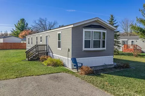 3863 5th Dr #12, Wisconsin Dells, WI 53965