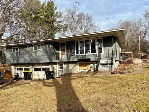 5022 Isle View Dr, Rhinelander, WI 54501
