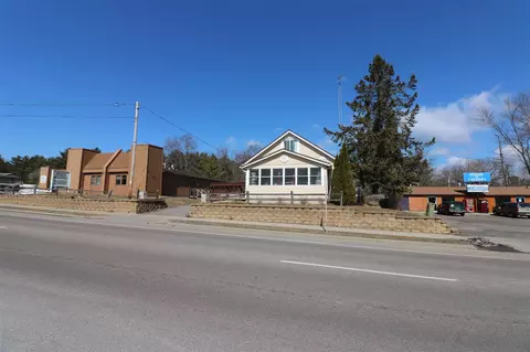 231 W Munroe Ave, Wisconsin Dells, WI 53965