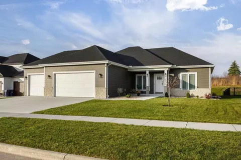 3715 Tanglewood Pl, Janesville, WI 53546