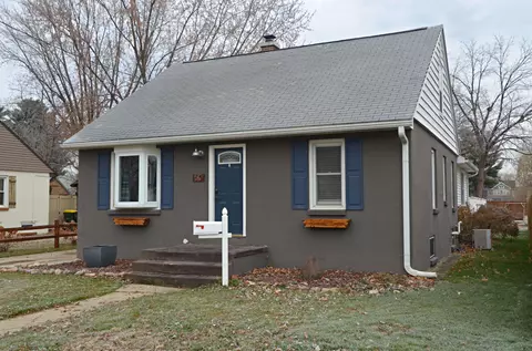60 Grand Ave, Prairie Du Sac, WI 53578