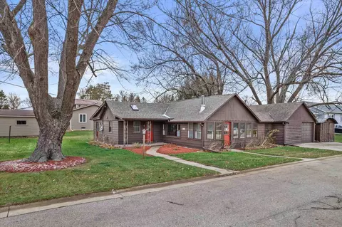 411 E Church St, Belleville, WI 53508