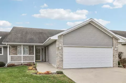 315 Pebble Brook Ln, Lodi, WI 53555
