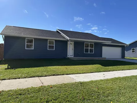 2405 Harvard Dr, Janesville, WI 53548