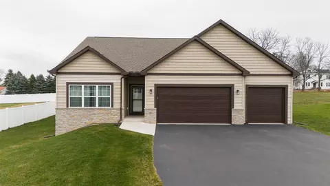 501 Teri Lee Ln, Orfordville, WI 53576