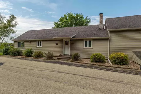 n7515 Gould Hill Road, Blanchardville, WI 53516