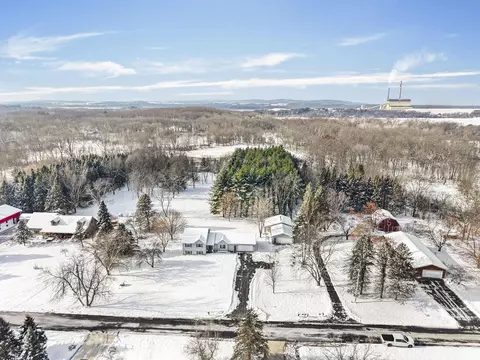 n5581 Star Branch Road, Pardeeville, WI 53954