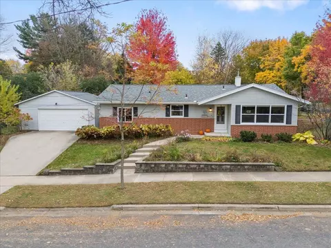 1121 Winn Trl, Madison, WI 53704