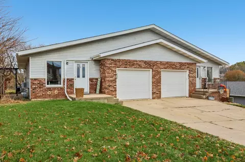 209-211 Buechner Dr, Mount Horeb, WI 53572