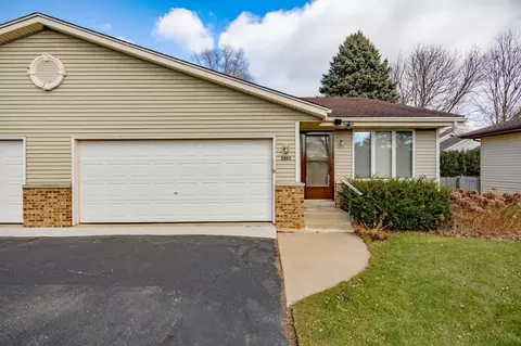 3205 Greenwood Dr, Janesville, WI 53546