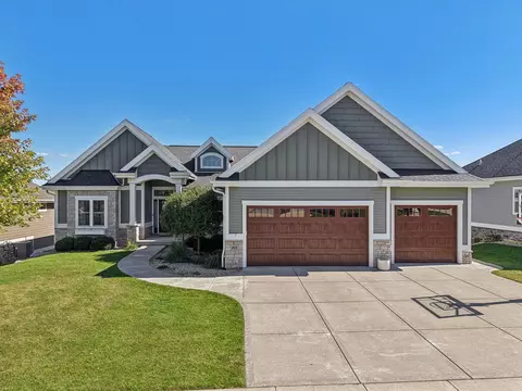 822 Victor Ln, Waunakee, WI 53597