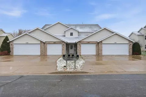 1201-1209 Stonewood Xing, Sun Prairie, WI 53590