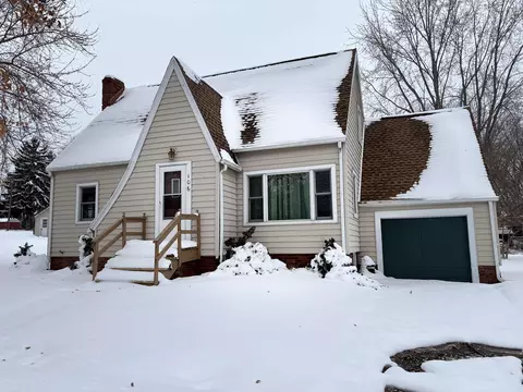 1060 Oak St, Plain, WI 53577