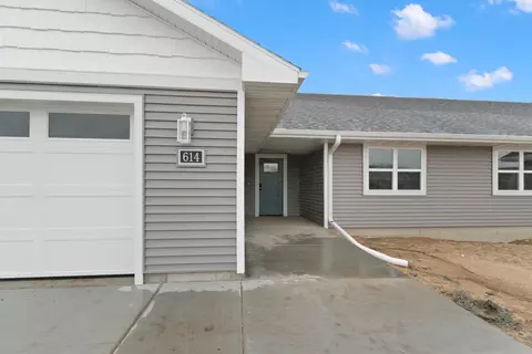 614 Roosevelt St, Baraboo, WI 53913