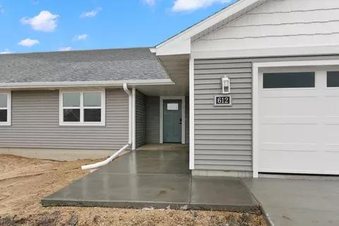 612 Roosevelt St, Baraboo, WI 53913