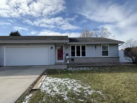 1419 Dayton Dr, Janesville, WI 53546