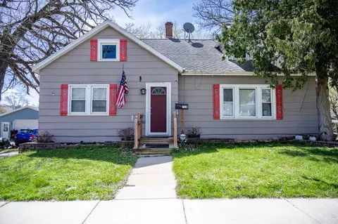 314 W State St, Mauston, WI 53948