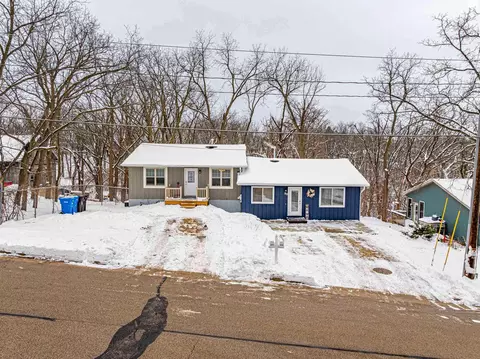 311 313 Wilson St, Mount Horeb, WI 53572