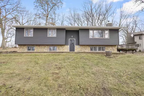 5764 Portage Rd, Madison, WI 53718