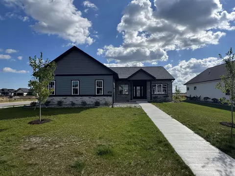 2020 Mulberry St, Sauk City, WI 53583