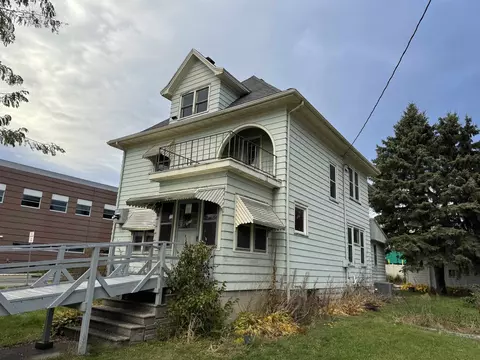900 Giles St, Stoughton, WI 53589