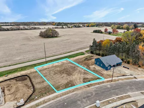 349 Dahlia Dr, Stoughton, WI 53589