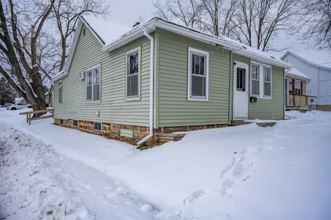 515 Grove St, Mauston, WI 53948