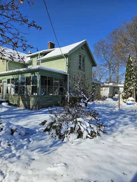1003 E Grand Ave, Beloit, WI 53511