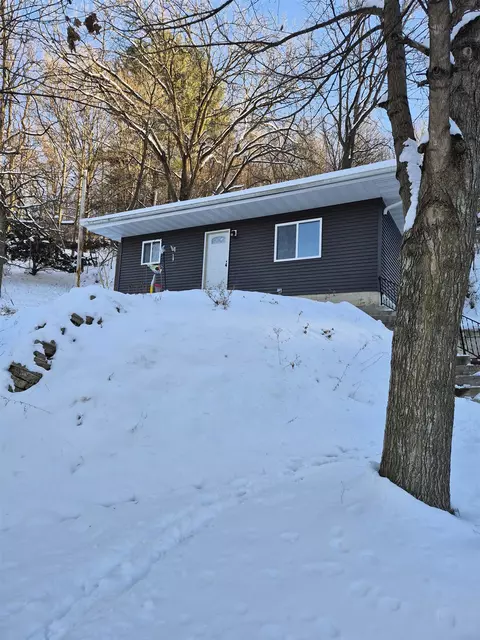 645 S Rosa St, Richland Center, WI 53581