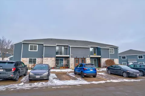 1403 Whispering Pines Way, Fitchburg, WI 53713