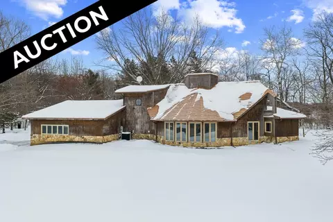 s6462 County Road Pf, North Freedom, WI 53951
