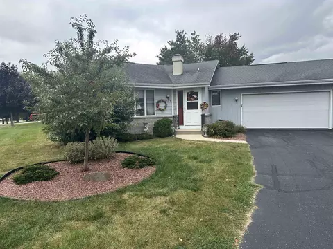 4003 Mackinac Dr, Janesville, WI 53546